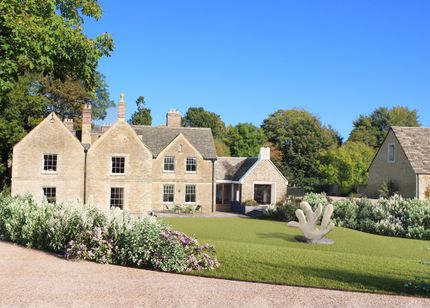 Cotswolds Manor House• Prest Vale Architects